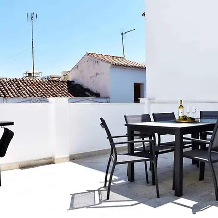 Σπίτι διακοπών New Townhouse In The Heart Of With Jacuzzi